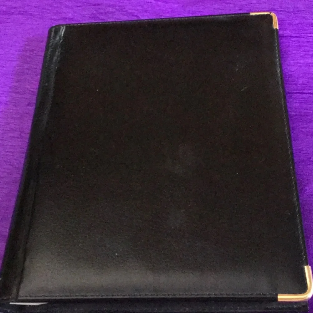 Briefcase and agenda